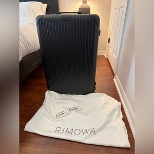 Rimowa hybrid check-in L all black